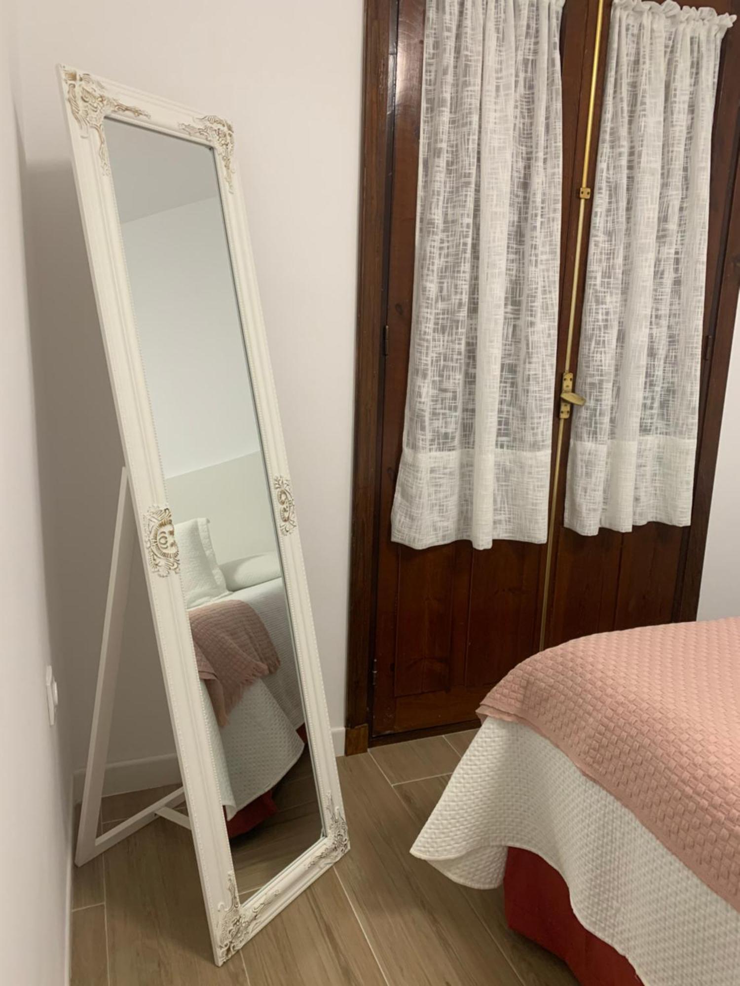 Apartamento Plaza De La Corredera Kordoba Bagian luar foto