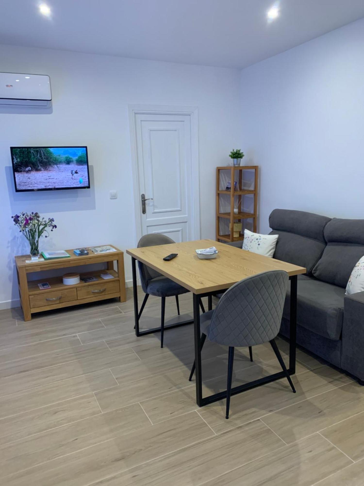 Apartamento Plaza De La Corredera Kordoba Bagian luar foto