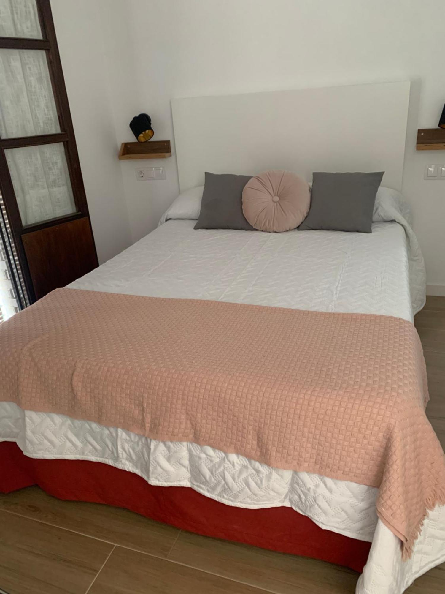 Apartamento Plaza De La Corredera Kordoba Bagian luar foto