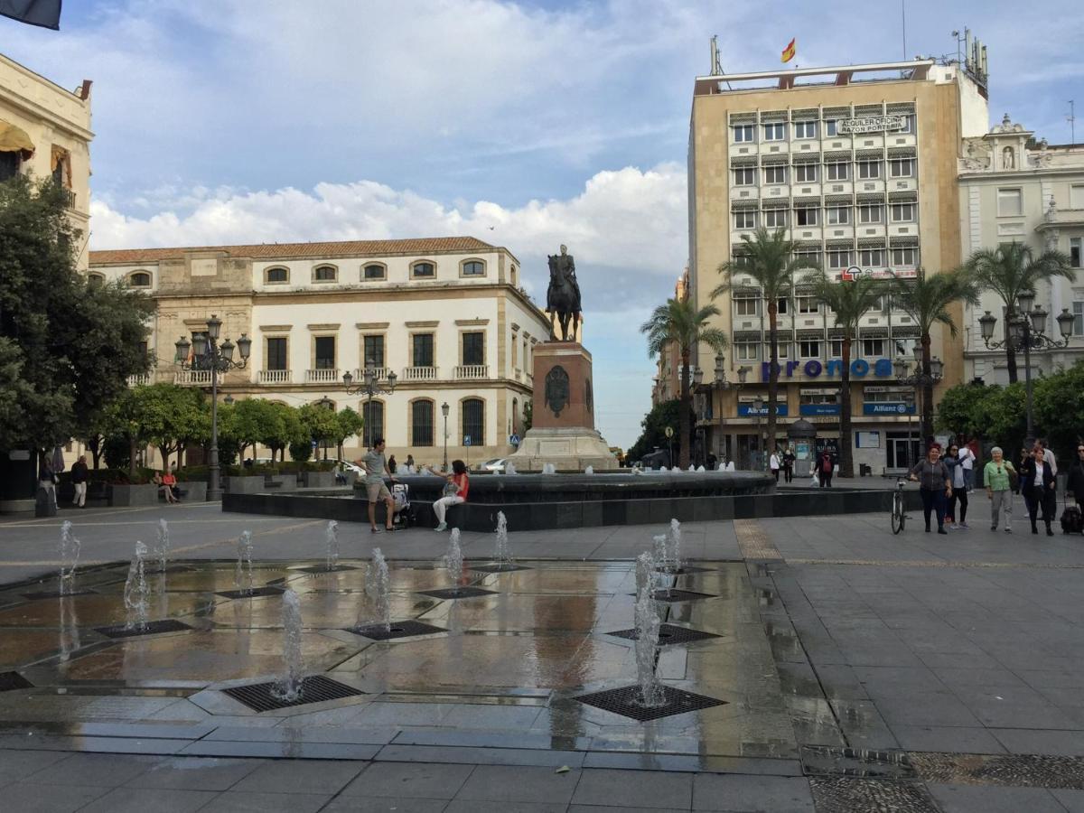 Apartamento Plaza De La Corredera Kordoba Bagian luar foto